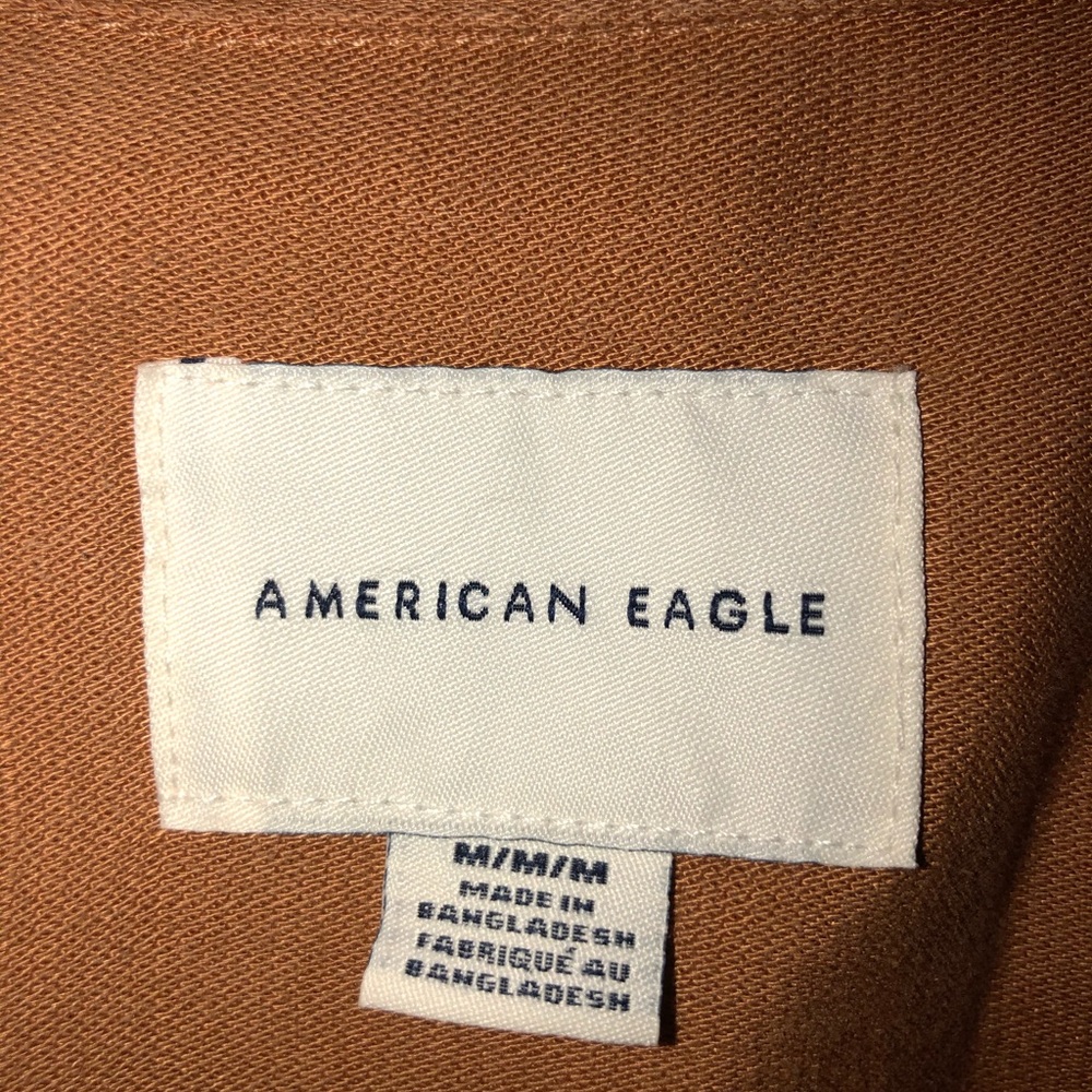 Button down - Picture 2 of 2